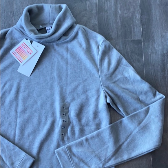 Women’s Uniqlo HEATTECH turtleneck grey - Picture 4 of 6